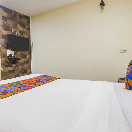 Fabhotel Rj 18 Beach Resort - Nr Baga Beach Екстер'єр фото