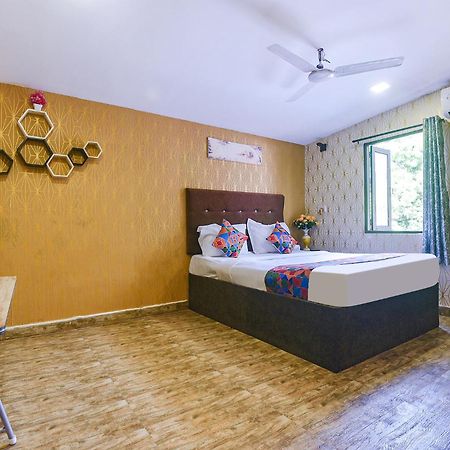 Fabhotel Rj 18 Beach Resort - Nr Baga Beach Екстер'єр фото
