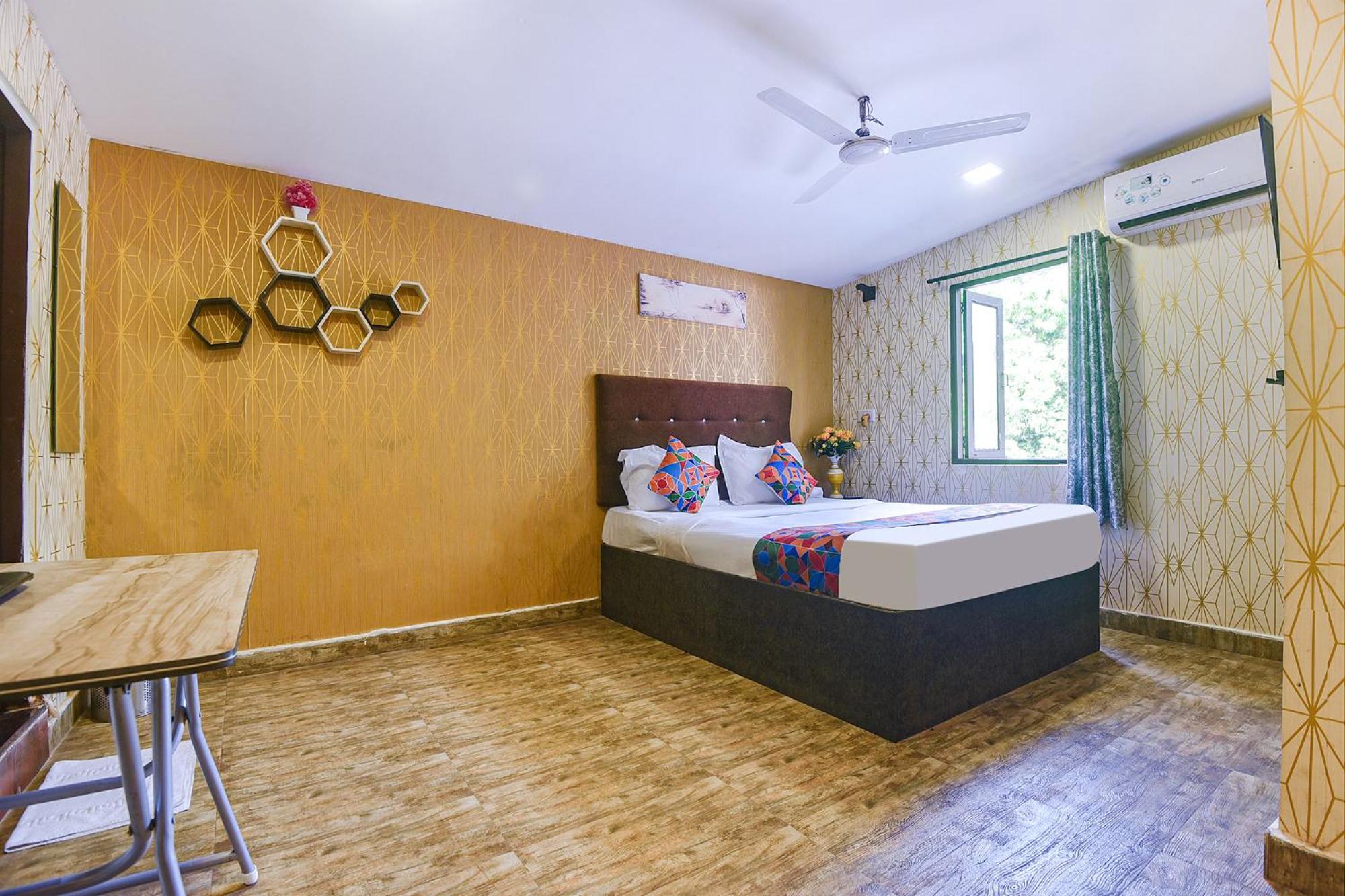 Fabhotel Rj 18 Beach Resort - Nr Baga Beach Екстер'єр фото