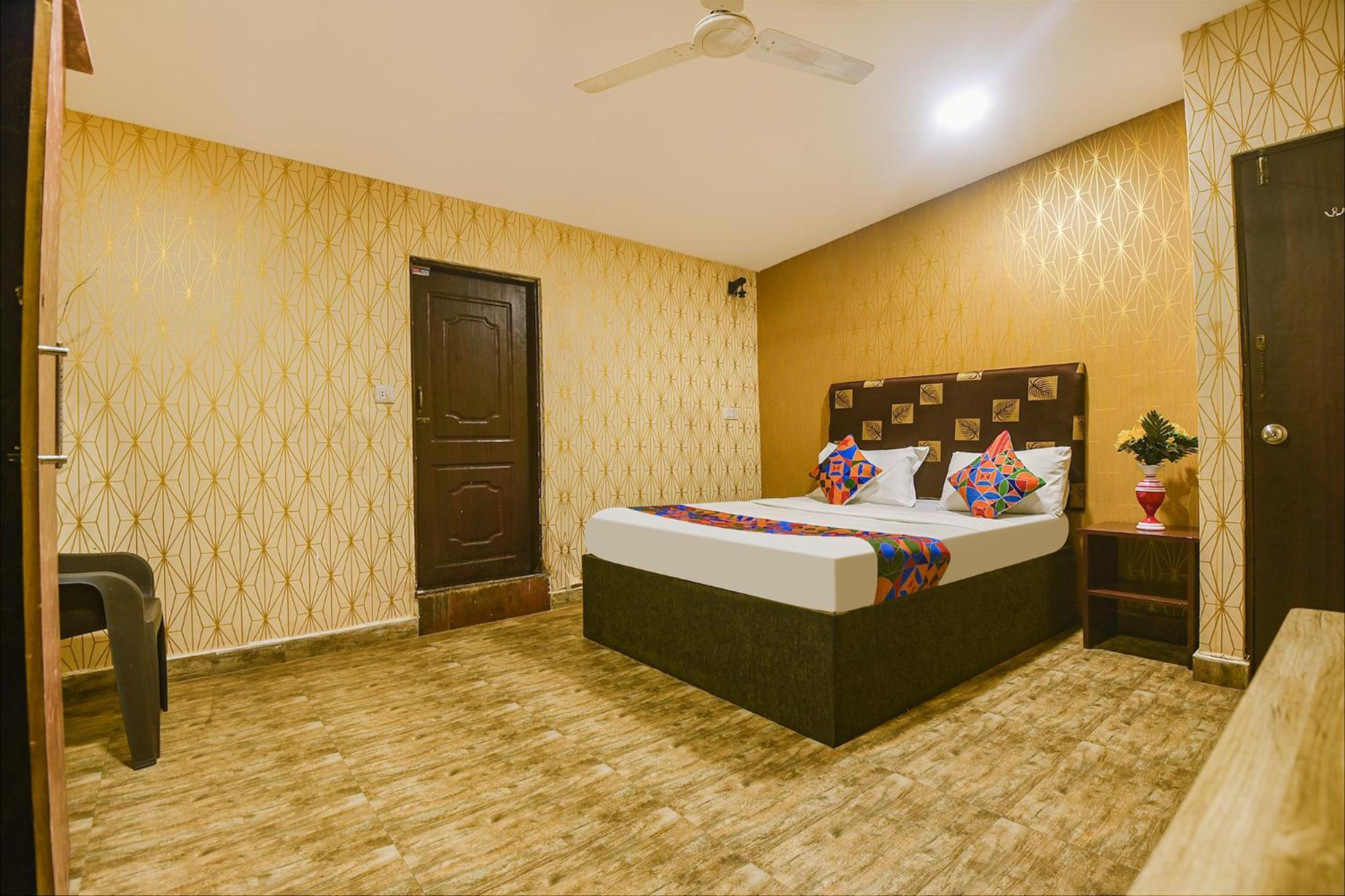 Fabhotel Rj 18 Beach Resort - Nr Baga Beach Екстер'єр фото