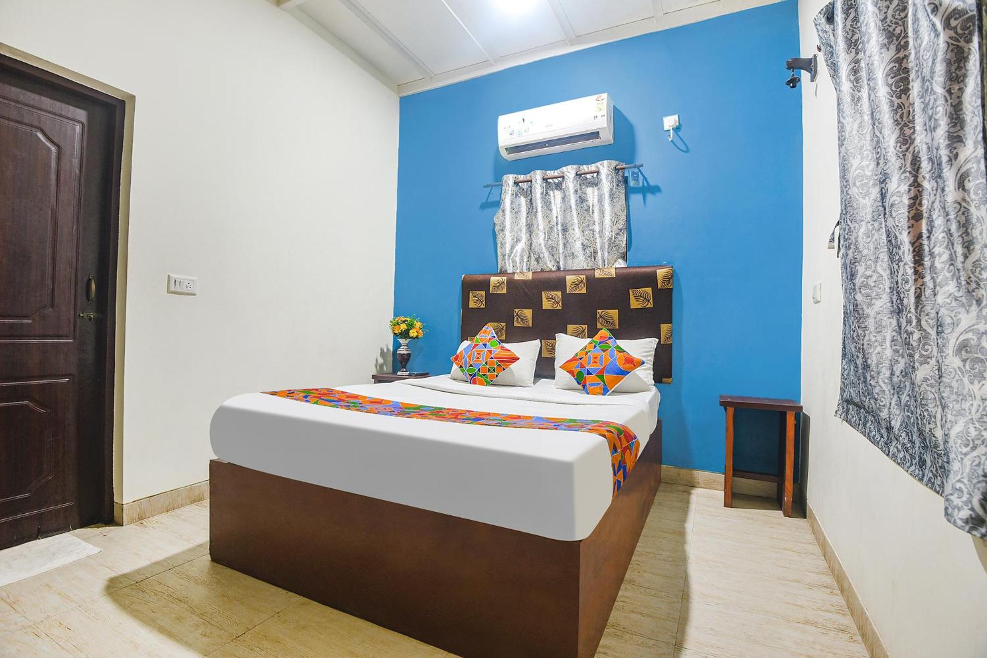 Fabhotel Rj 18 Beach Resort - Nr Baga Beach Екстер'єр фото